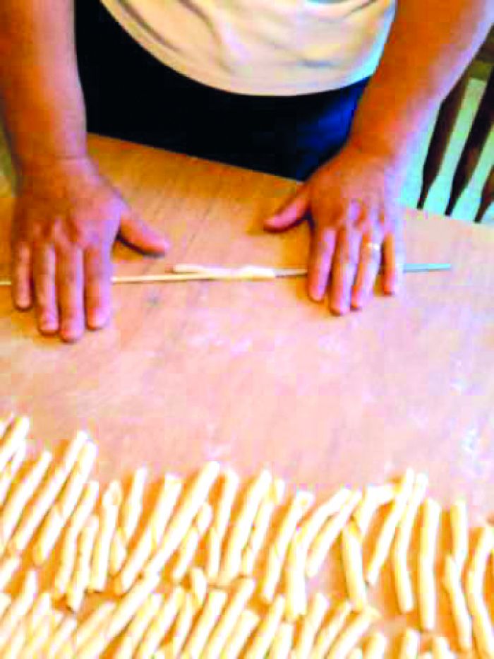 Tradizioni. Pasta e sughi fatti in casa