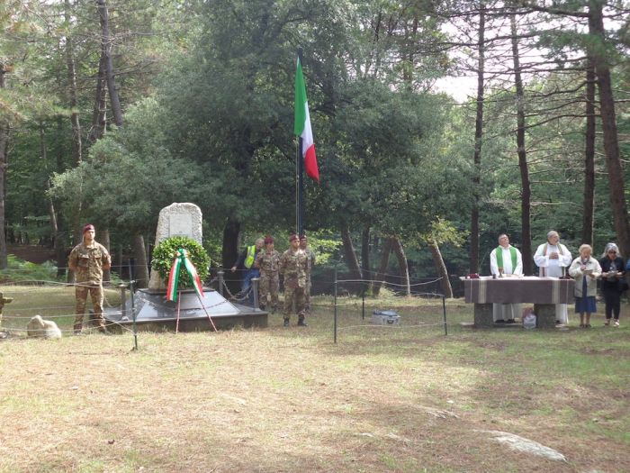 Zillastro, otto settembre del 1943, Divisione Nembo contro cinquemila soldati Anglo-Canadesi: «battaglia dimenticata e cerimonia ignorata»