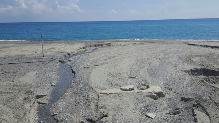 Osservatorio ambientale. A Caulonia una fogna a cielo aperto