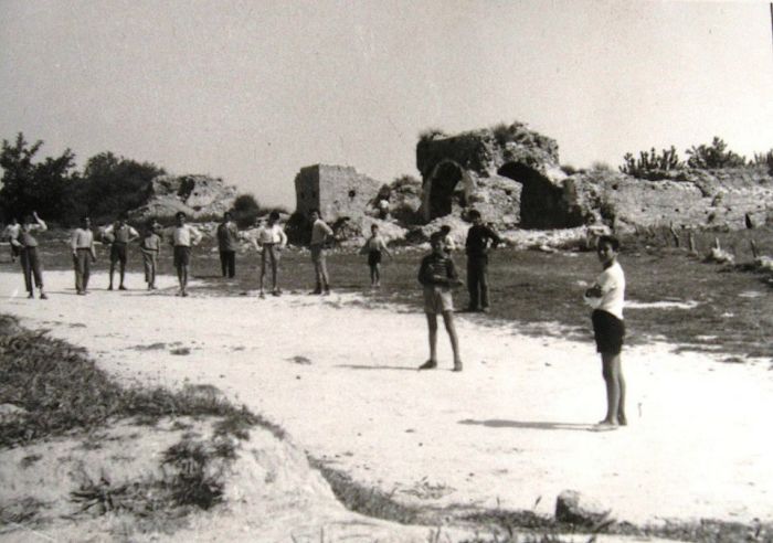 Nella foto in alto il Convento in uno scatto del 1931, la foto è di Rocco La Cava, tratta dal libro “Bovalino, foto storia per immagini”